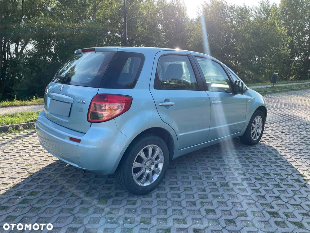 Suzuki SX4 1.5 - 18