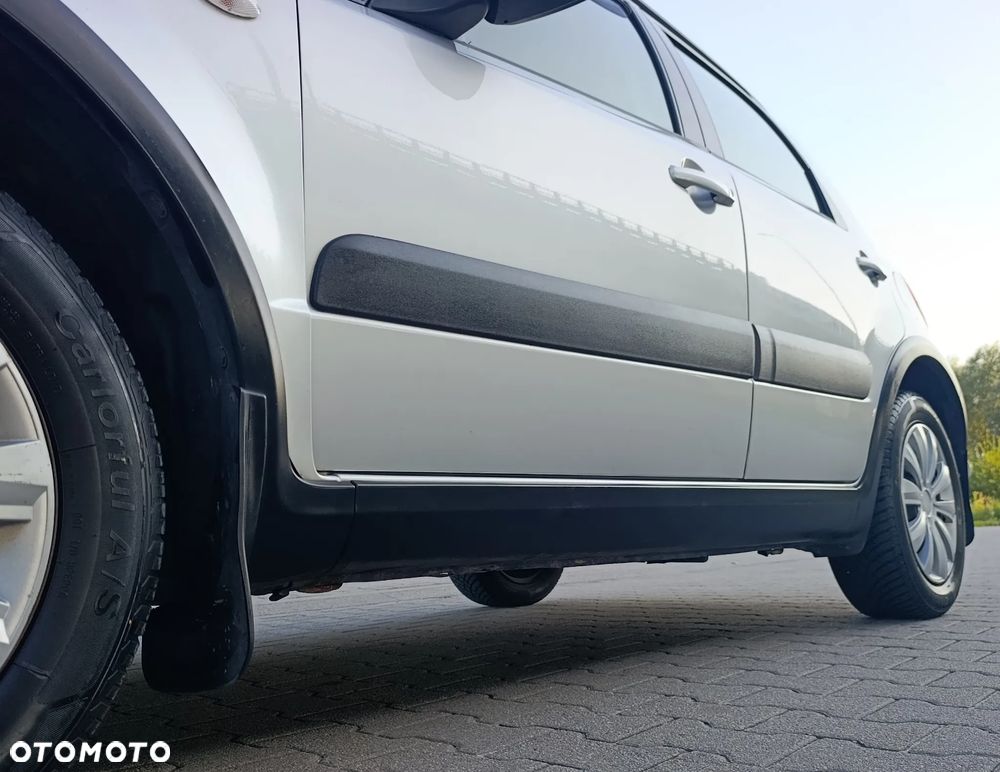 Suzuki SX4 1.6 VVT 4x2 Style - 16