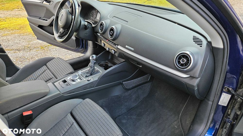 Audi A3 Sportback - 6