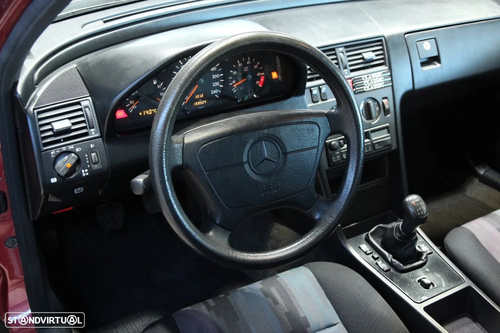 Mercedes-Benz C 180 Elegance - 11