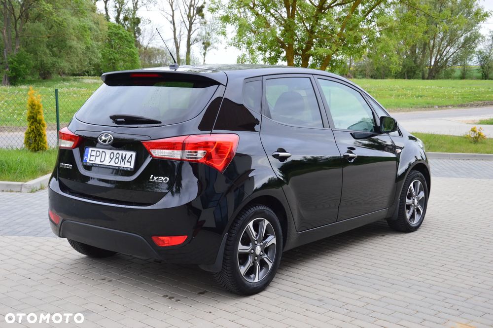 Hyundai ix20 - 12