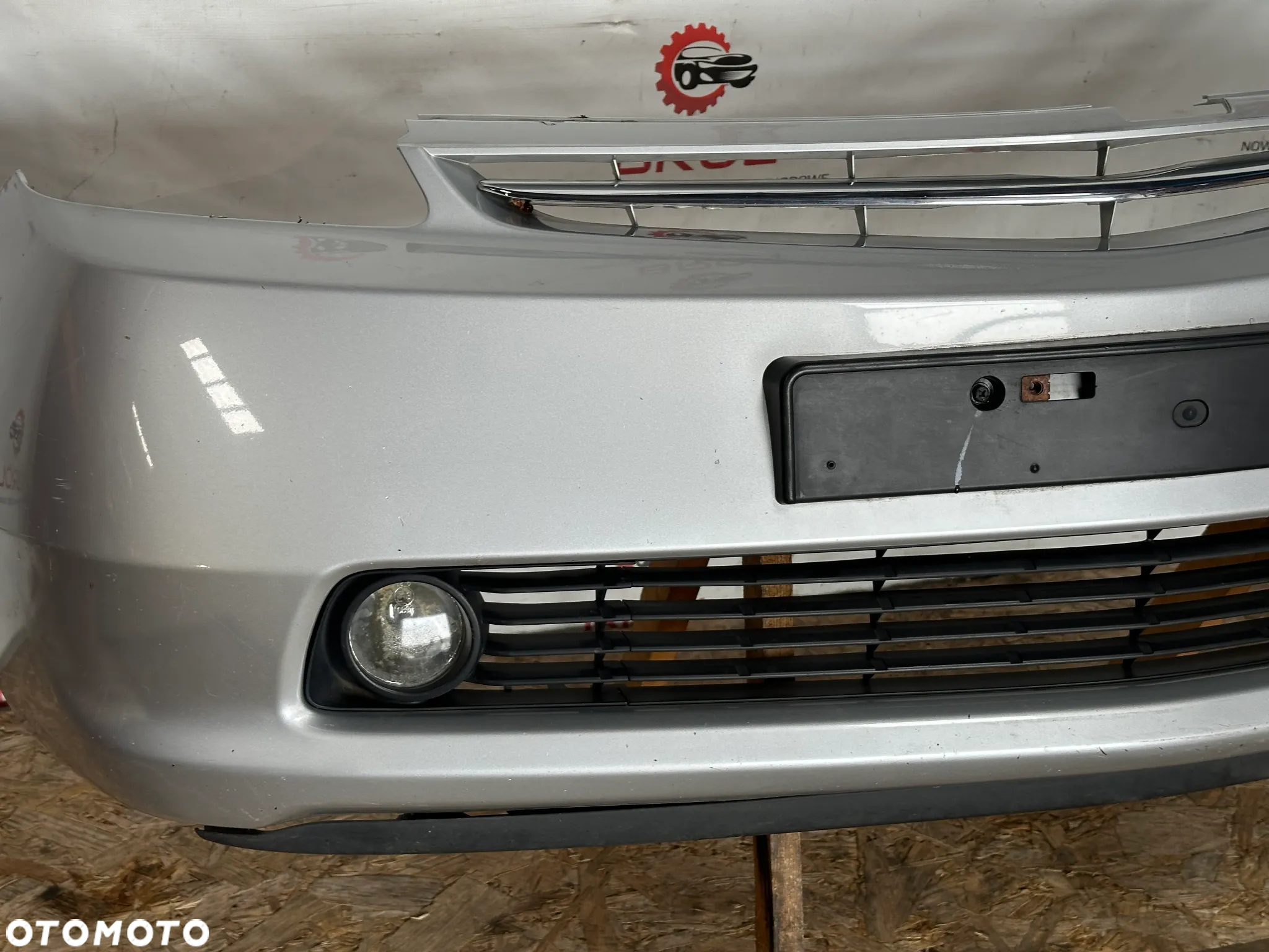 ZDERZAK PRZEDNI TOYOTA PRIUS II 03-  1F7 - 3