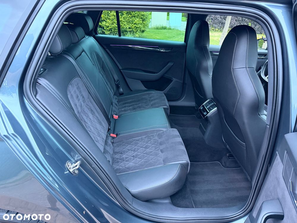 Skoda Superb 2.0 TSI 4x4 Sportline DSG - 24