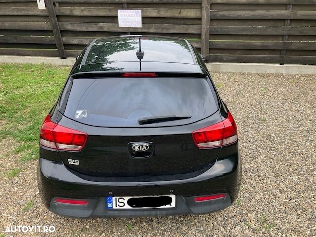 Kia Rio - 3