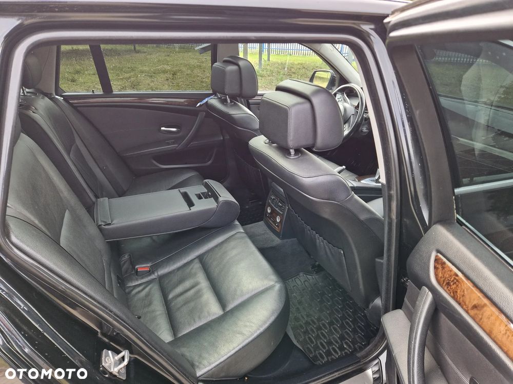 BMW Seria 5 530d xDrive - 11