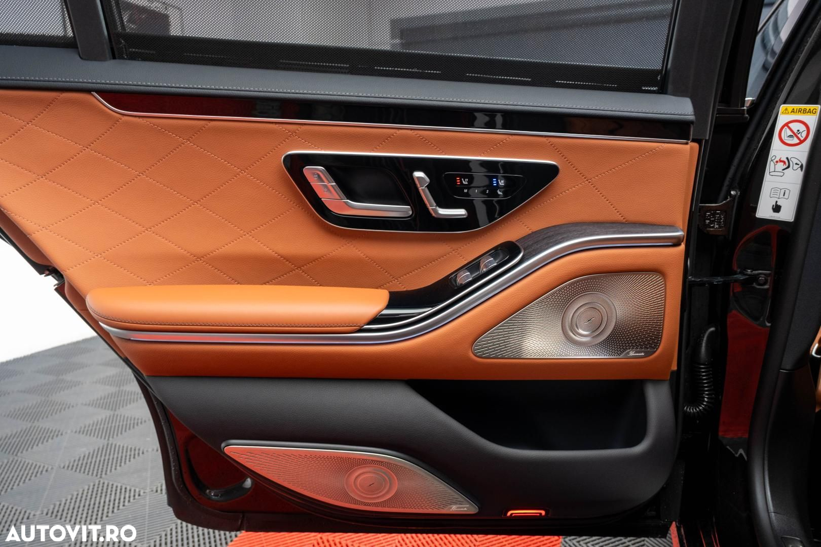 Mercedes-Benz S - 16