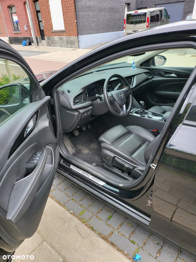 Opel Insignia 1.5 T Enjoy S&S - 9