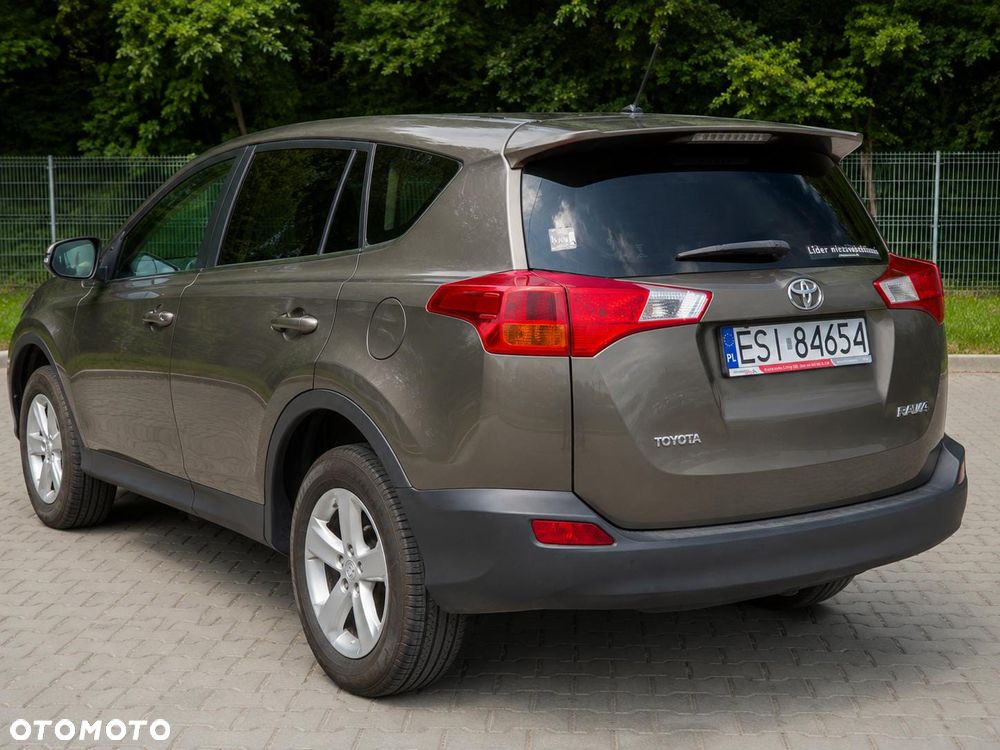 Toyota RAV4 2.0 D-4D Premium 4x2 - 5