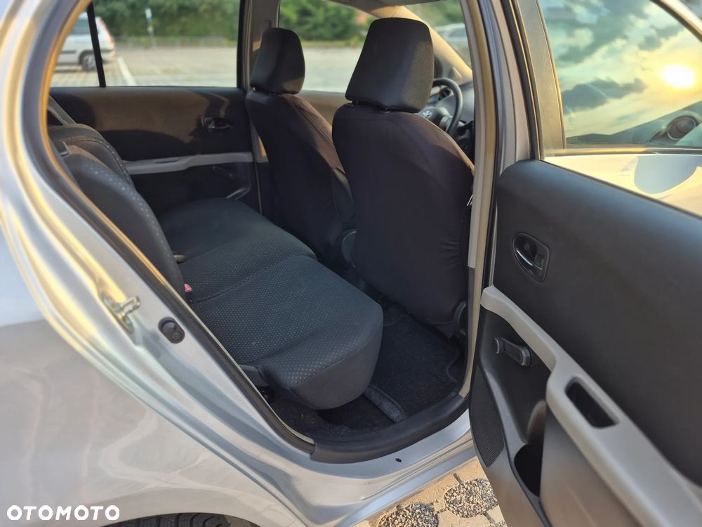 Toyota Yaris 1.33 VVT-i Cool - 13