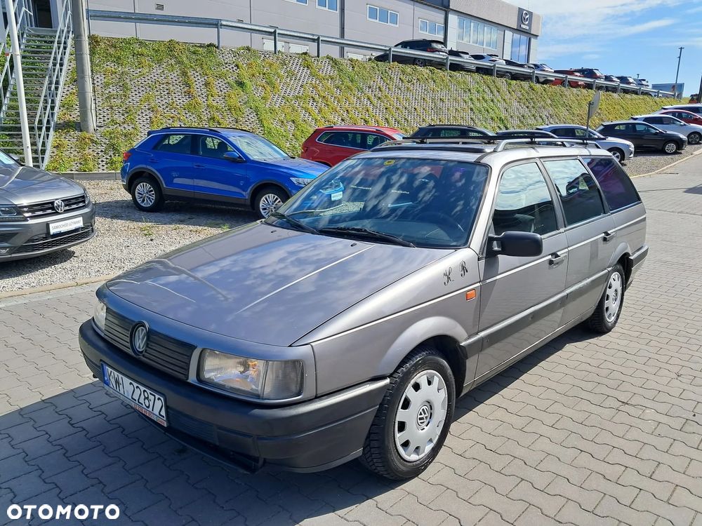 Volkswagen Passat 1.8 CL - 2