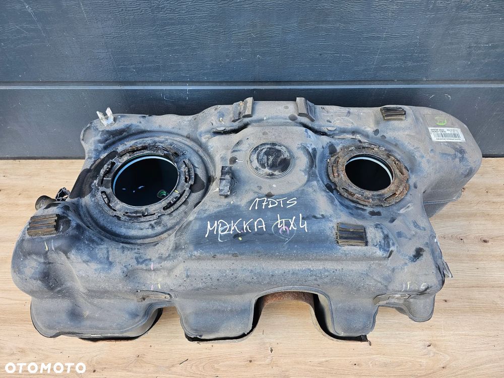 ZBIORNIK PALIWA BAK OPEL MOKKA 1.7 DTS 4X4 687912733 - 1