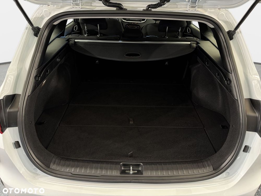 Kia Ceed 1.5 T-GDI M - 26