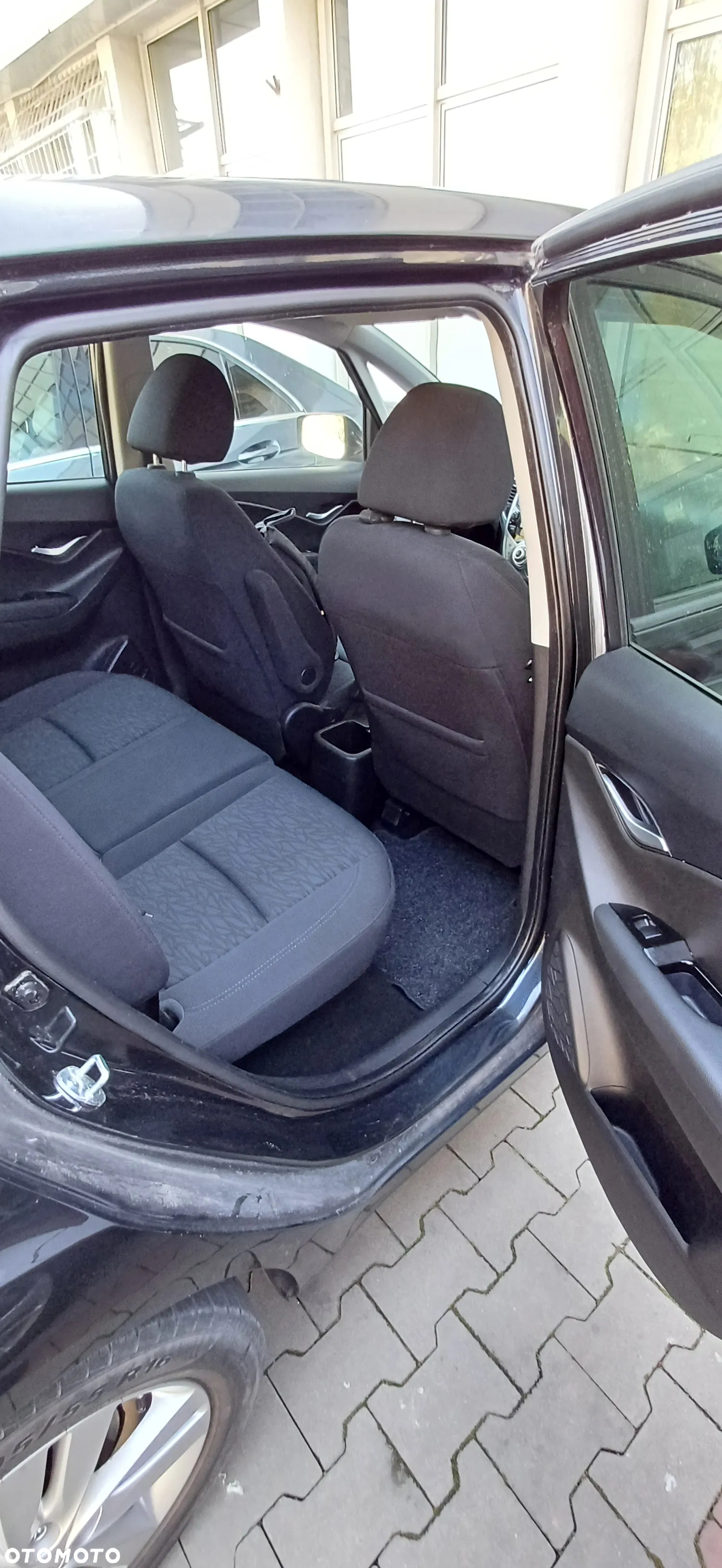 Hyundai ix20 1.4 Comfort - 19