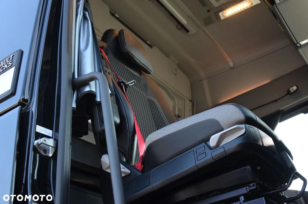 Renault T 520 HIGH 2021r. KLIMA P. XENON LED ALUSY ACC NAVI DE 7721 - 21