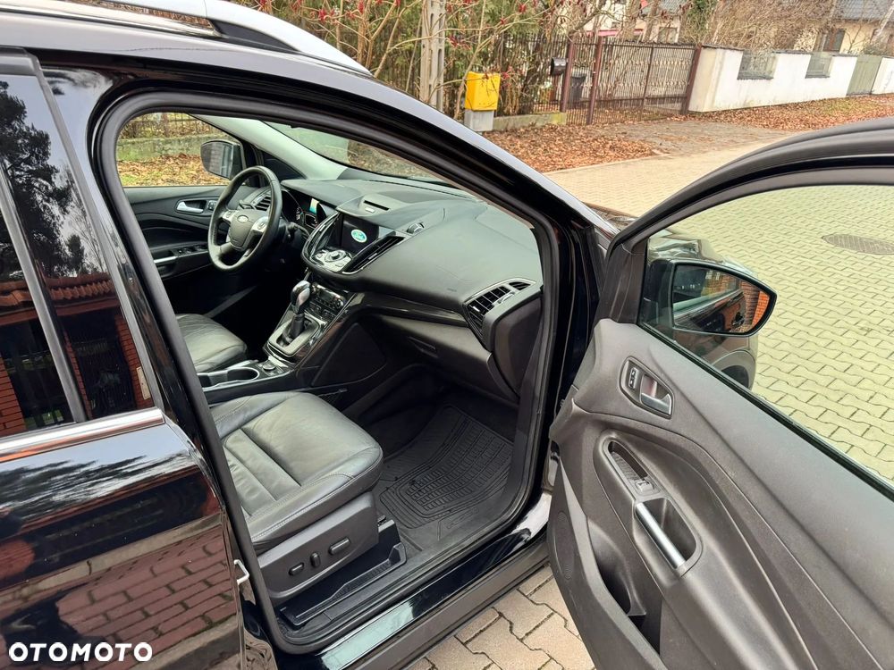 Ford Escape 2.0 EcoBoost AWD Titanium - 20