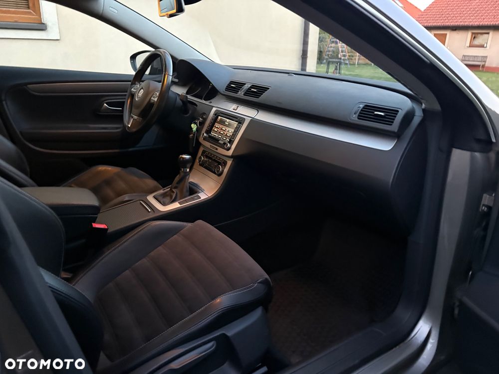 Volkswagen Passat CC - 14