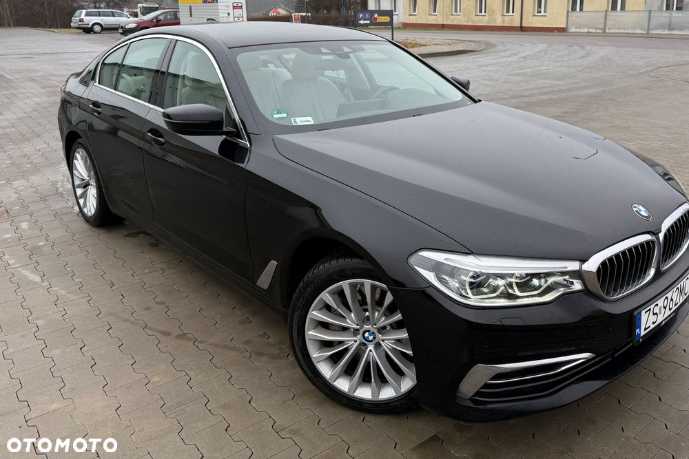 BMW Seria 5 530e iPerformance Luxury Line - 3