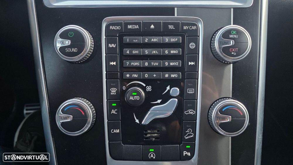 Volvo XC 60 2.4 D5 R-Design AWD S/S 139g - 37
