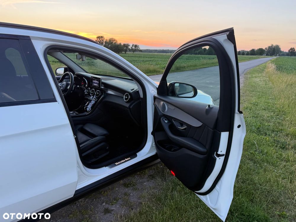Mercedes-Benz GLC 220 d 4-Matic - 11