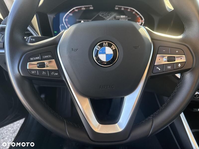 BMW Seria 3 320i Sport Line - 13