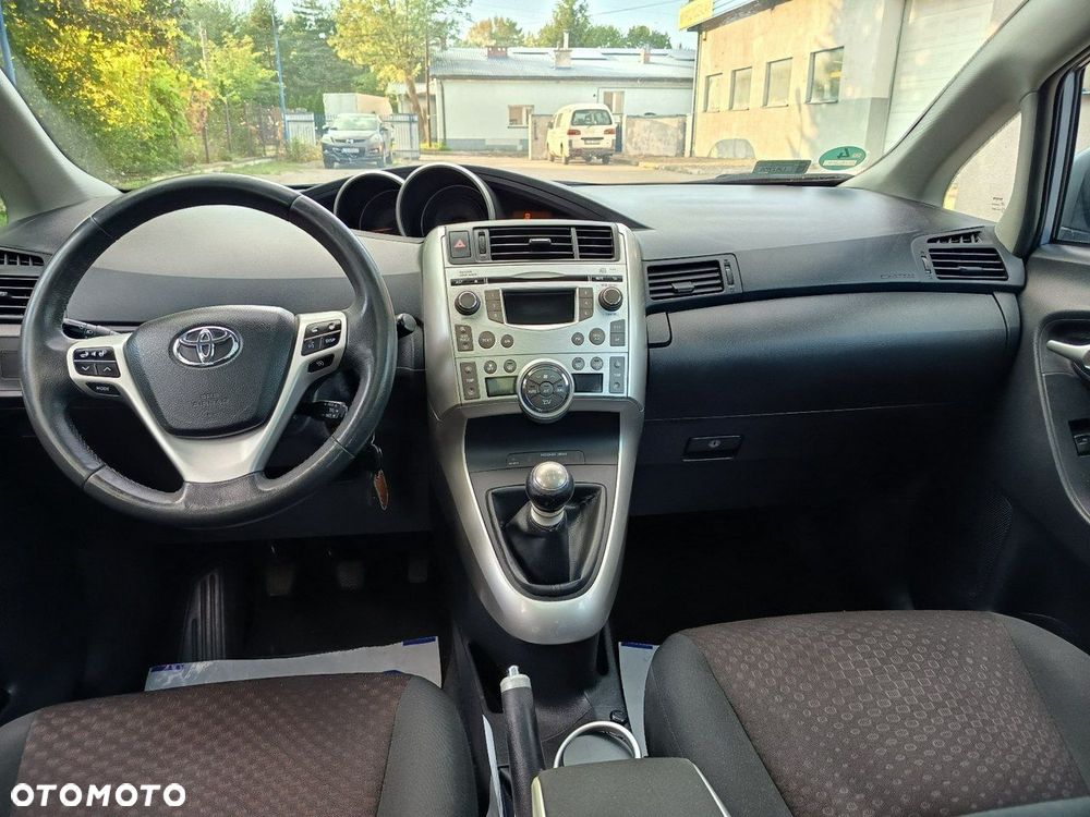 Toyota Verso - 6