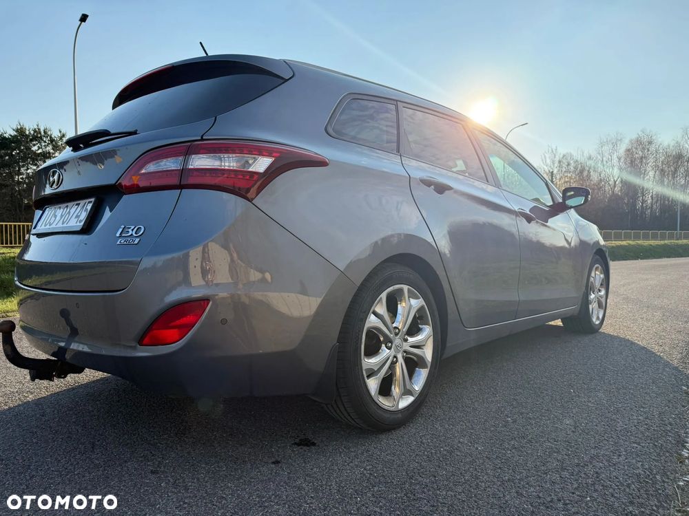 Hyundai i30 1.6 CRDi Premium - 4