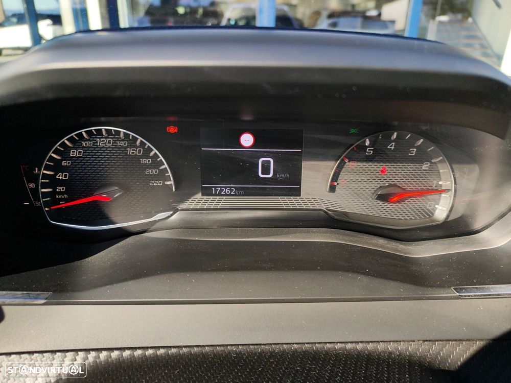 Peugeot 2008 1.2 PureTech Style - 24