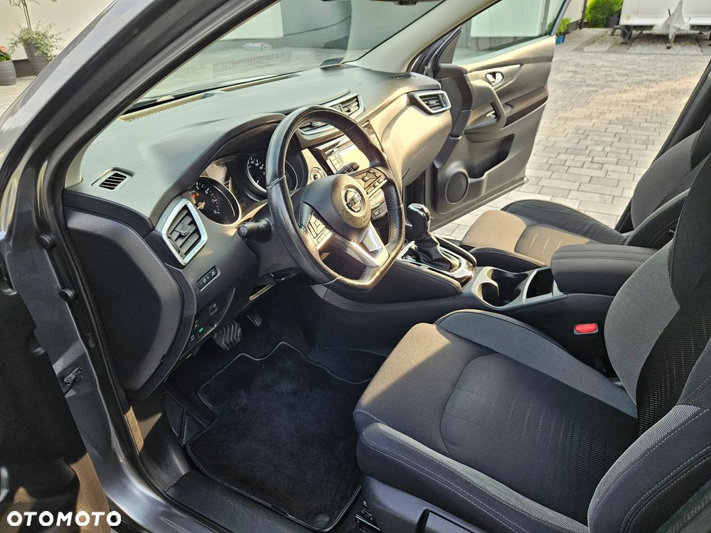 Nissan Qashqai 1.2 DIG-T N-Connecta Xtronic EU6 - 9
