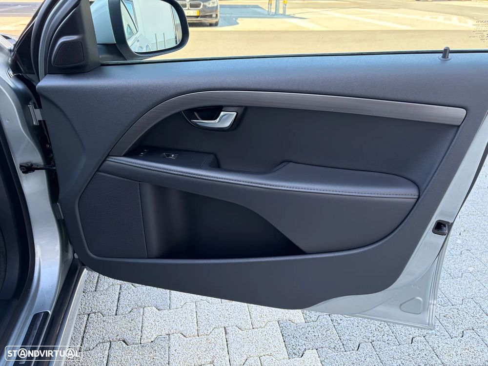 Volvo V70 1.6 D2 Momentum - 16