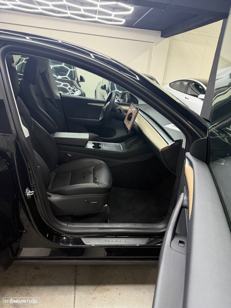 Tesla Model Y Long Range RWD - 6