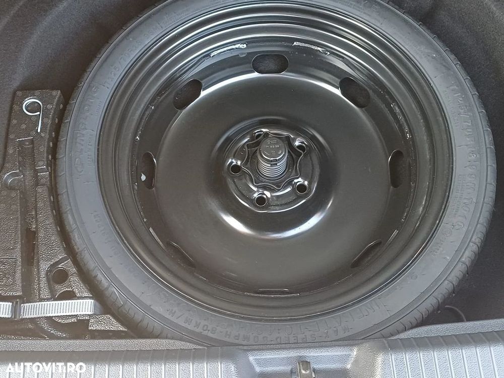 Volkswagen Golf - 8