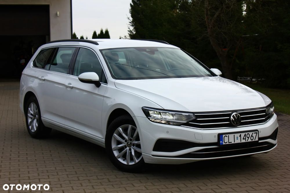 Volkswagen Passat 2.0 TDI SCR DSG Business - 1