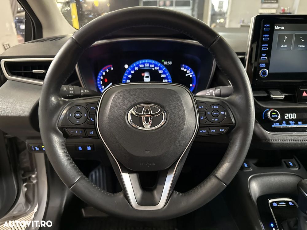 Toyota Corolla - 17