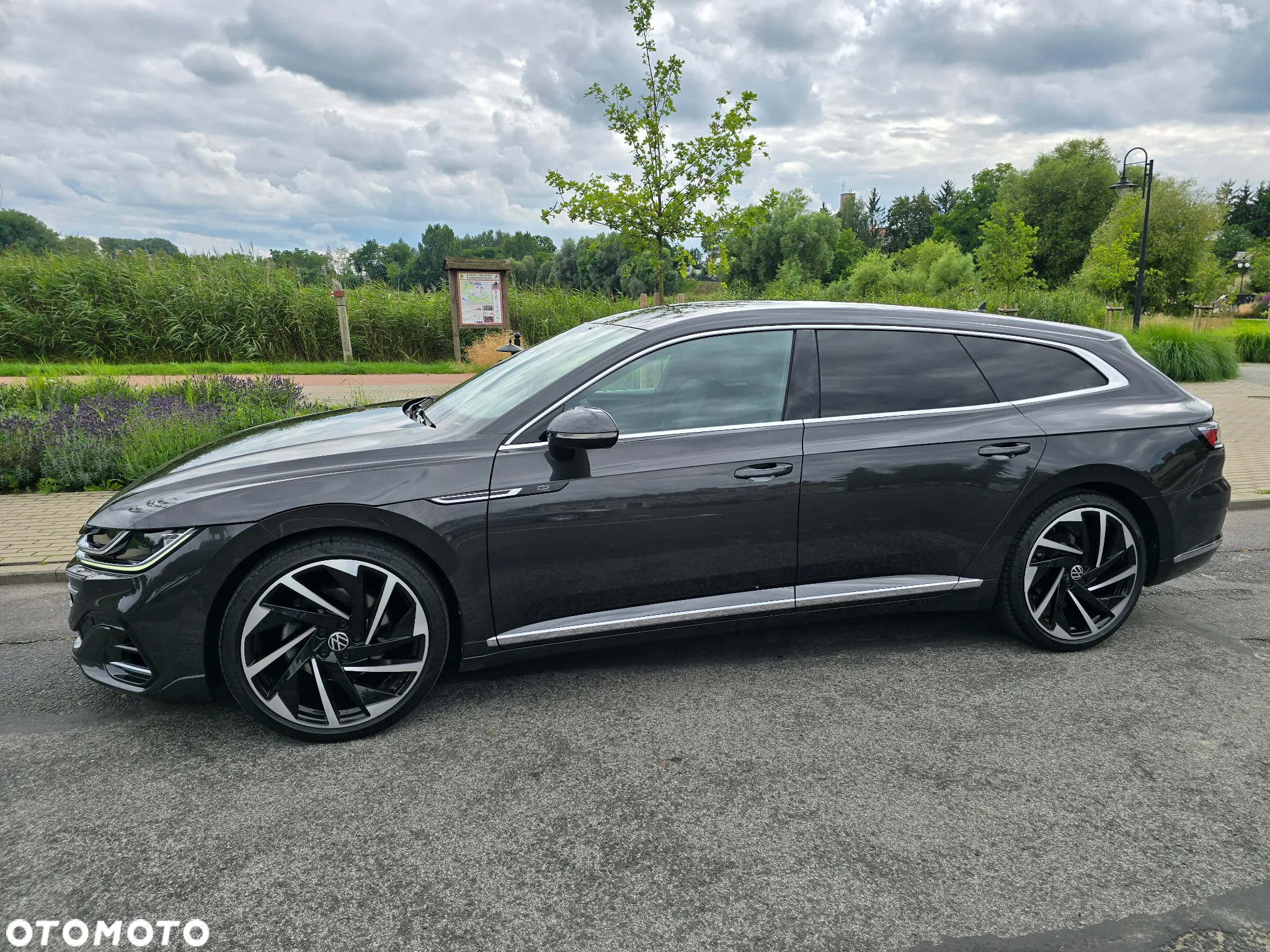 Volkswagen Arteon 2.0 TSI R-Line DSG - 2