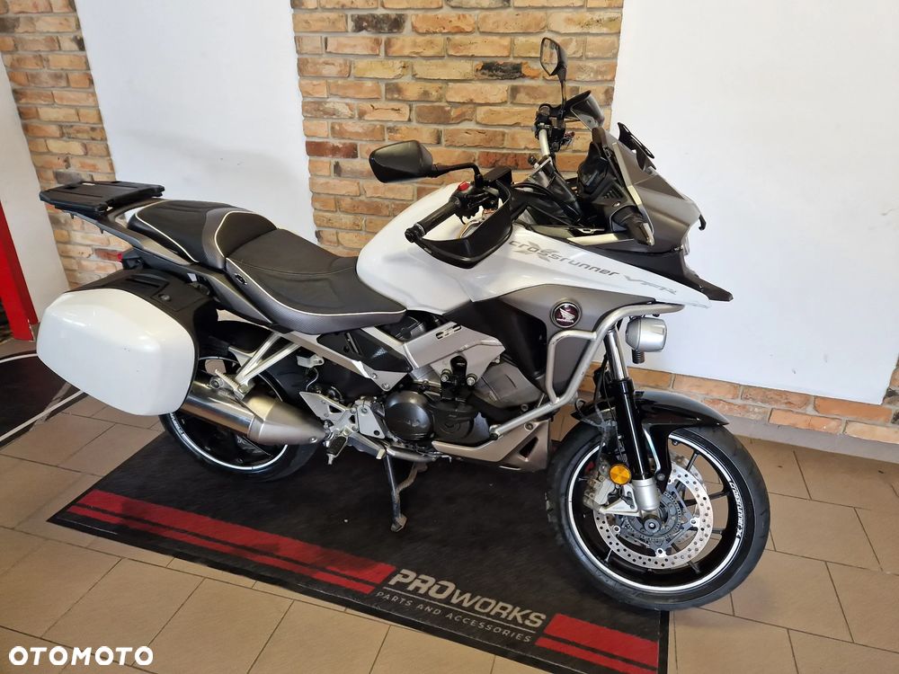 Honda VFR - 8