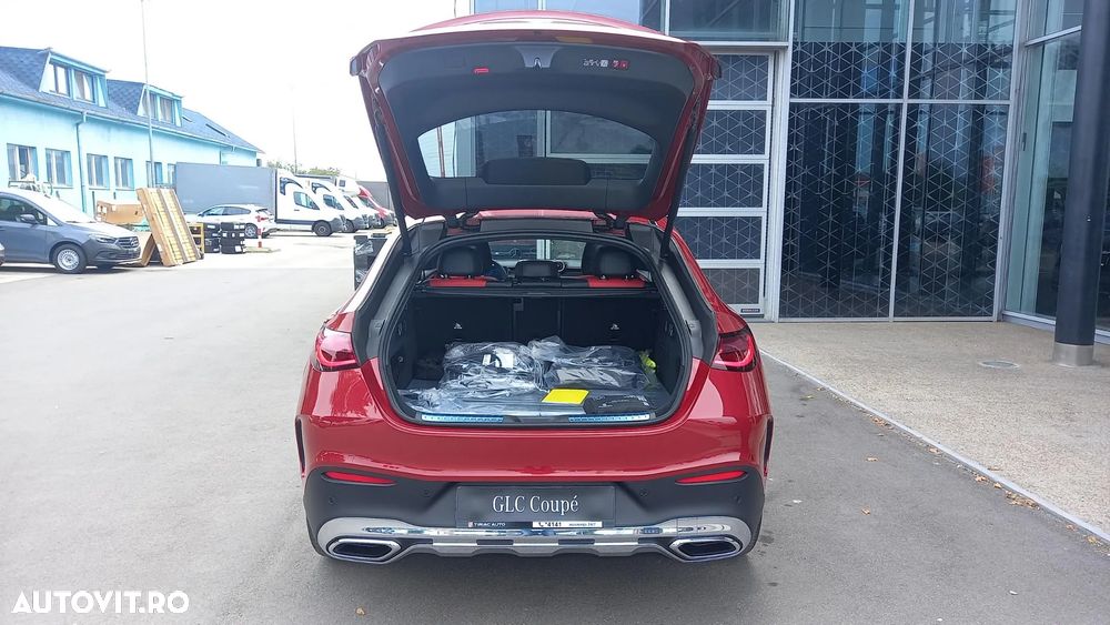 Mercedes-Benz GLC 300 e 4Matic 9G-TRONIC Edition AMG Line - 24