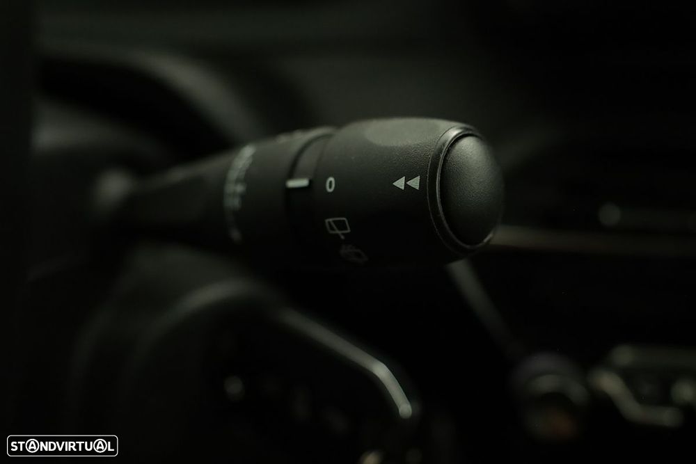 Peugeot 208 1.2 PureTech Active - 18