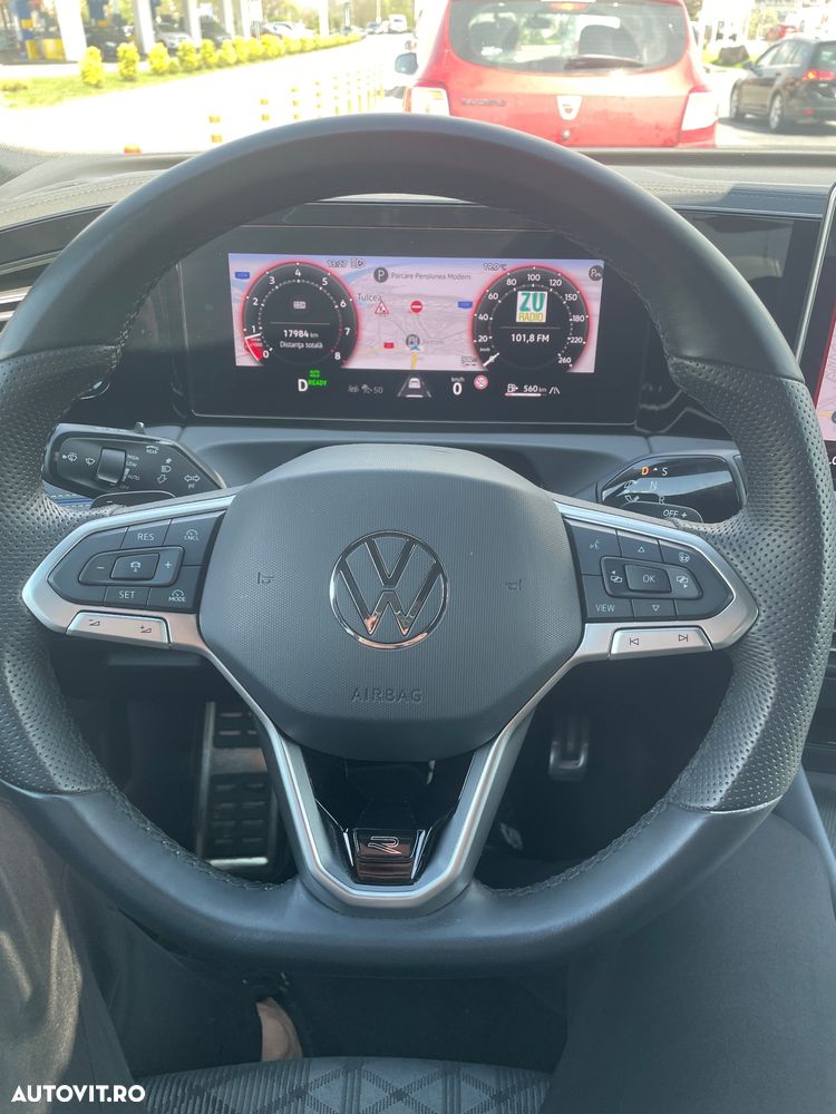 Volkswagen Tiguan - 11