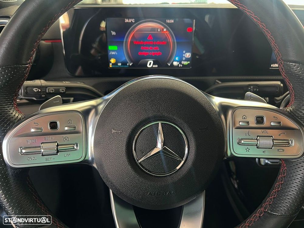Mercedes-Benz A 250 e 8G-DCT AMG Line - 22