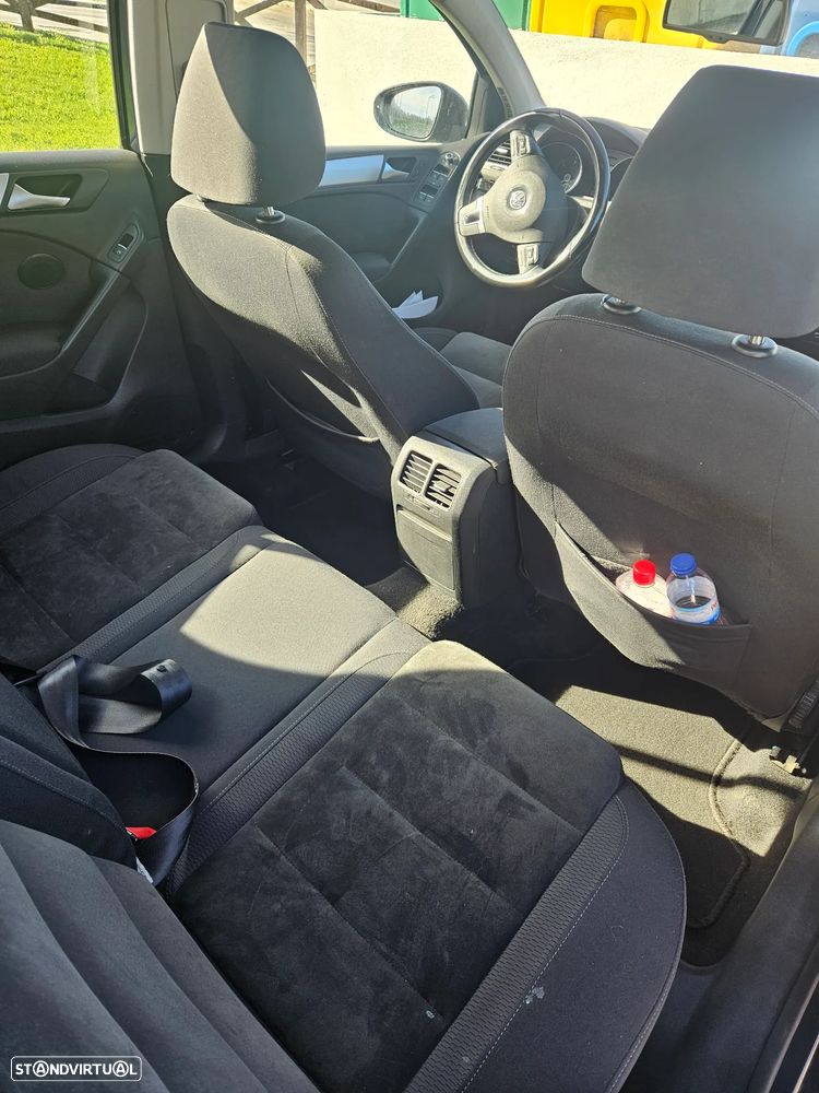 VW Golf 1.6 TDi Confortline - 8
