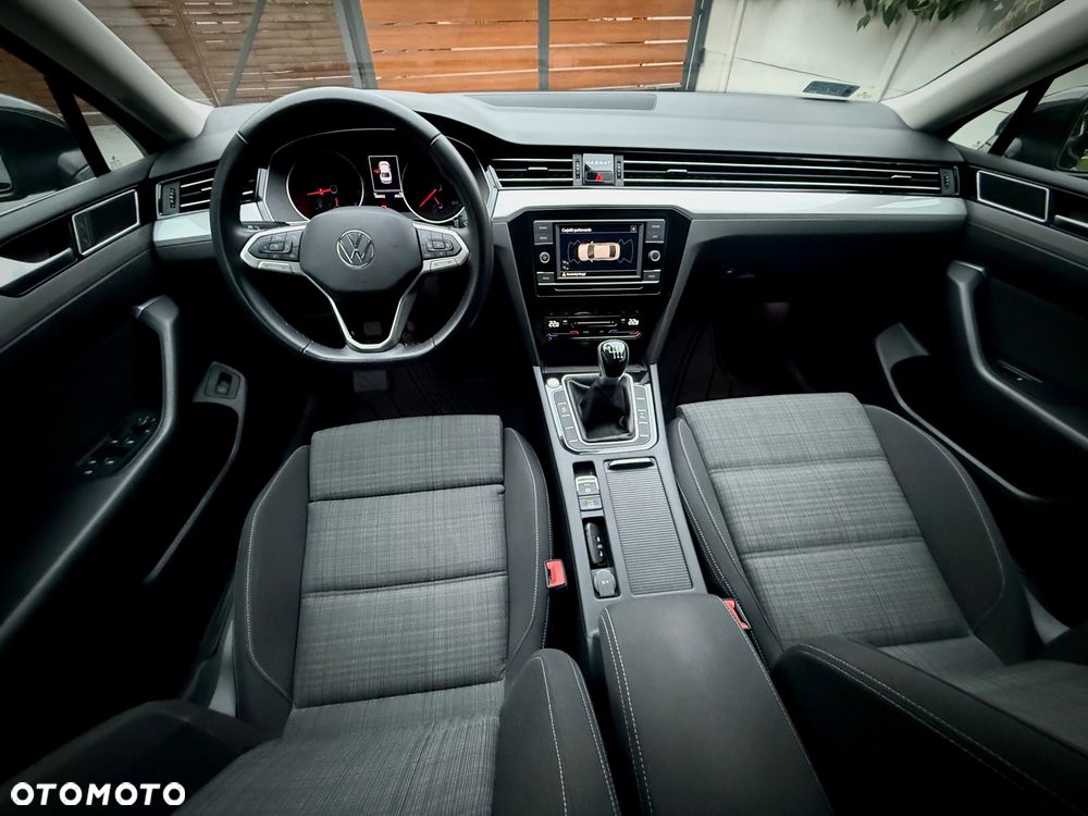 Volkswagen Passat 1.5 TSI EVO Business - 5