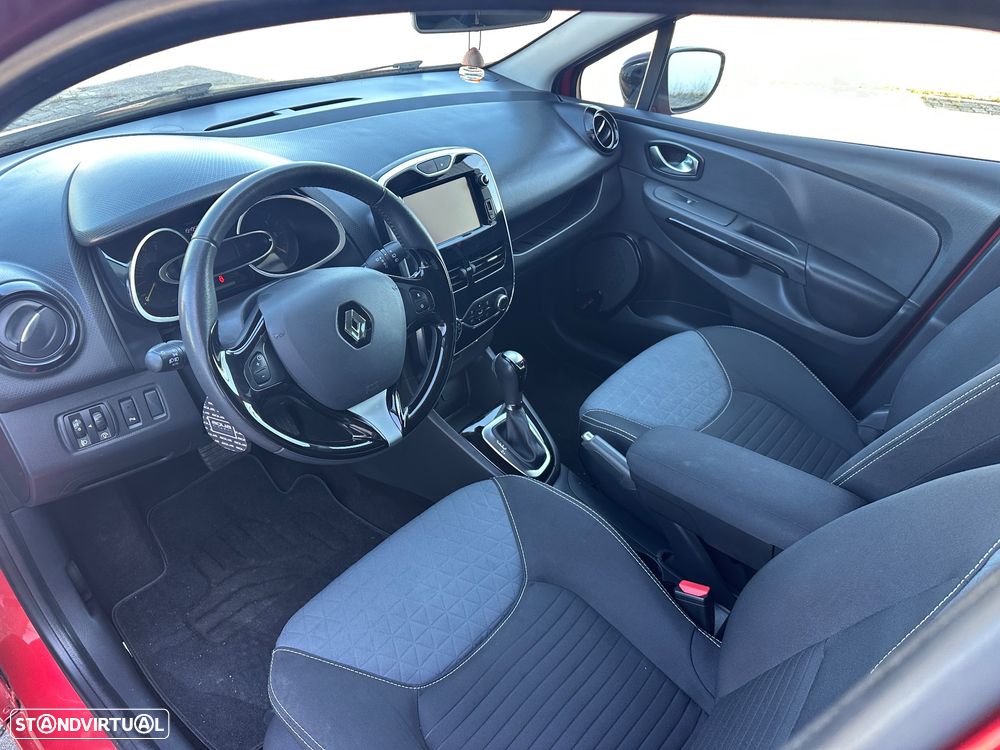 Renault Clio Sport Tourer TCe 120 EDC GT - 11