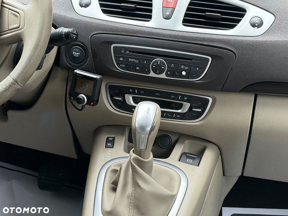 Renault Grand Scenic Gr 2.0 dCi Privilege - 9