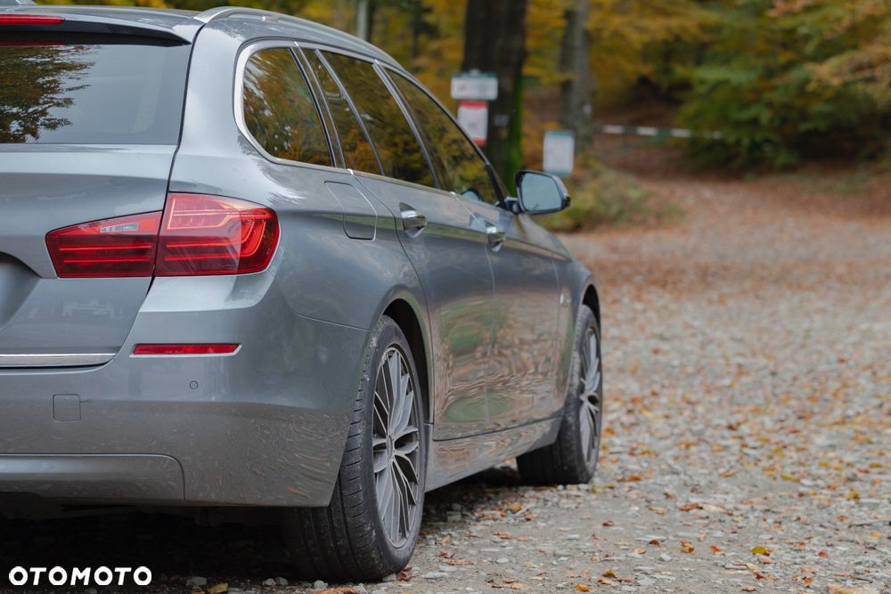 BMW Seria 5 530d xDrive Luxury Line - 8