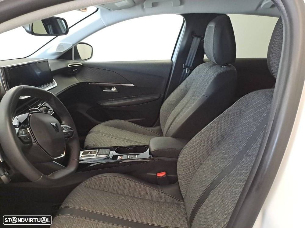 Peugeot 208 1.2 PureTech Allure EAT8 - 9