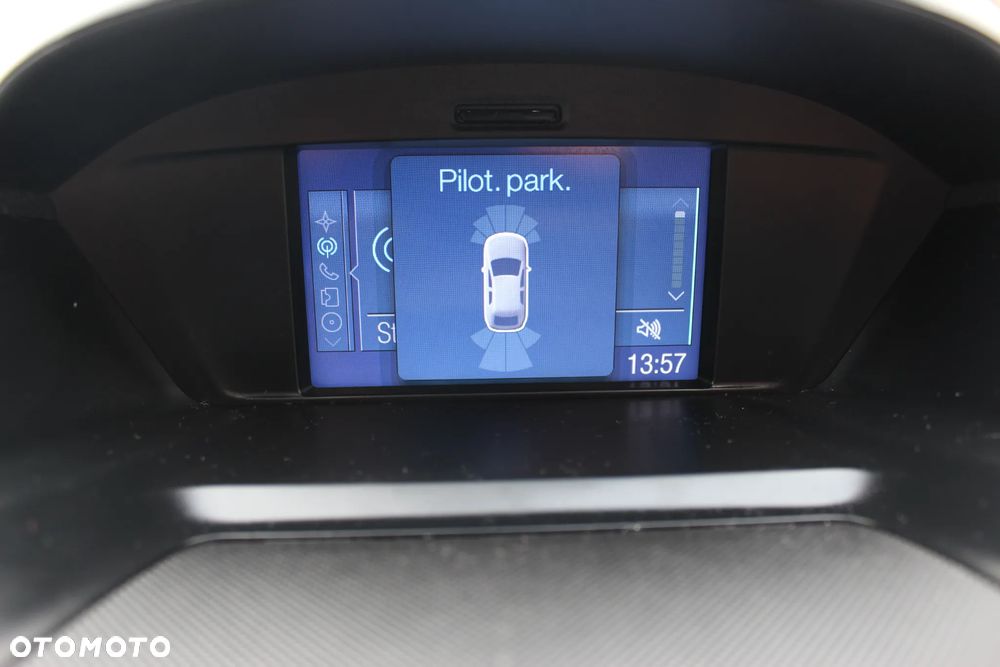 Ford Kuga 2.0 TDCi 4x4 Titanium - 13