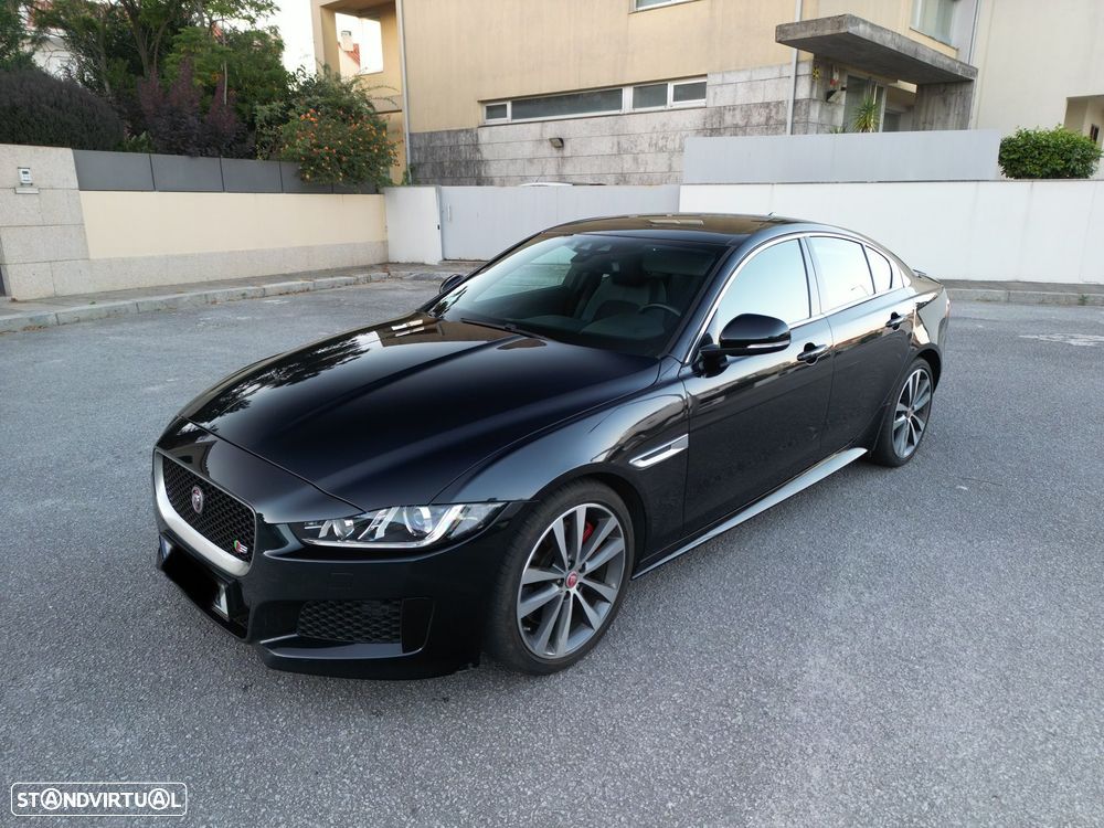 Jaguar Xe