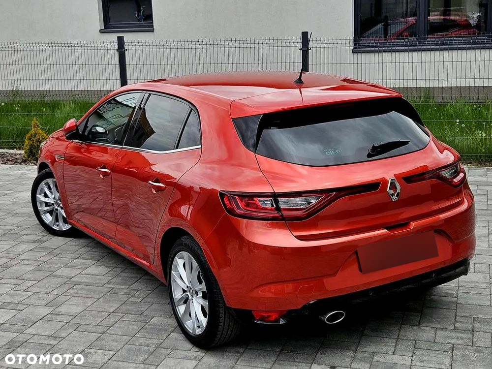 Renault Megane ENERGY TCe 130 Start & Stop Paris Business - 8