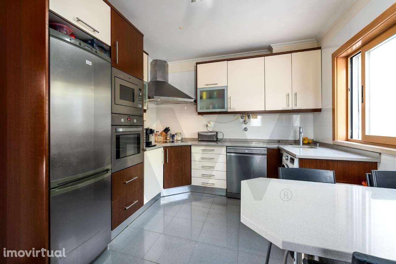 Moradia T3+2 com Vista Privilegiada a 3 Minutos da Vila da Ericeira - Grande imagem: 5/38