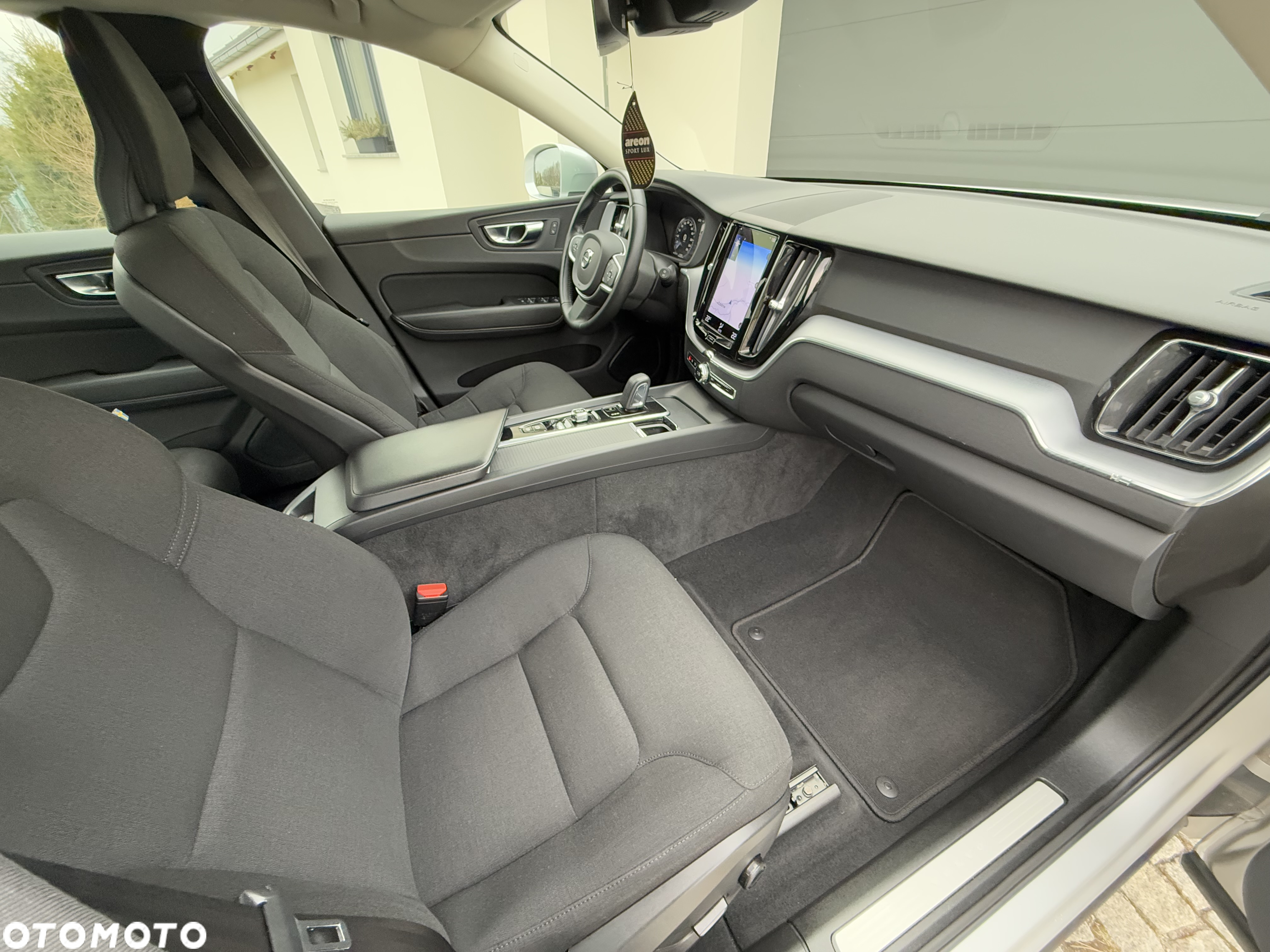 Volvo XC 60 B4 D Geartronic Momentum Pro - 26